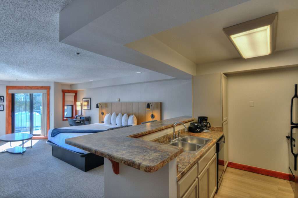 ST bed from kitchen entry