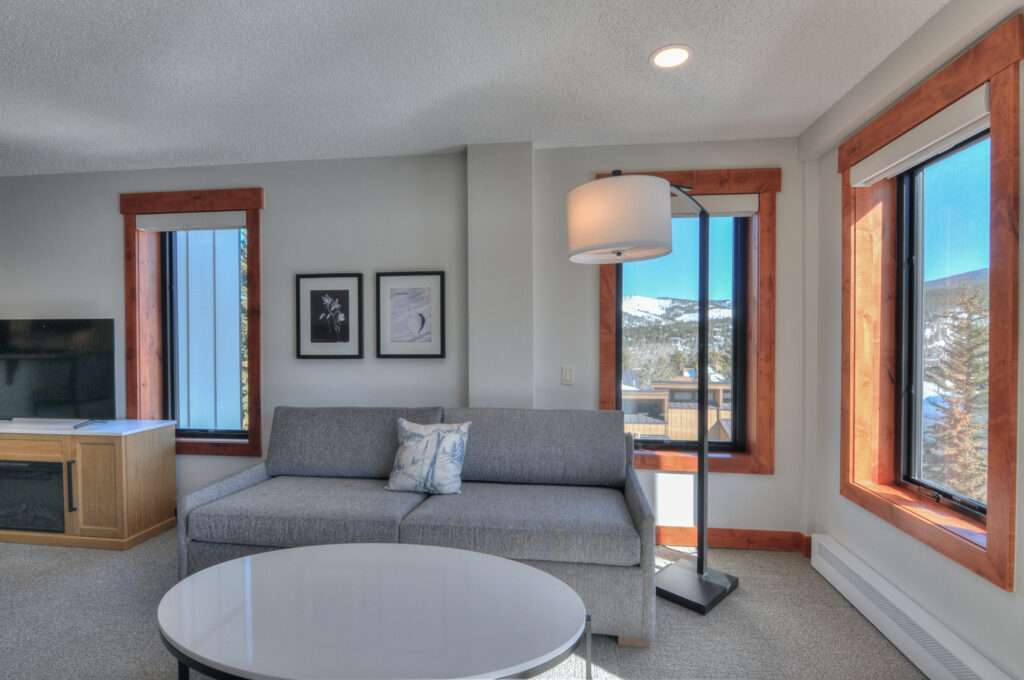 ST 311 living area