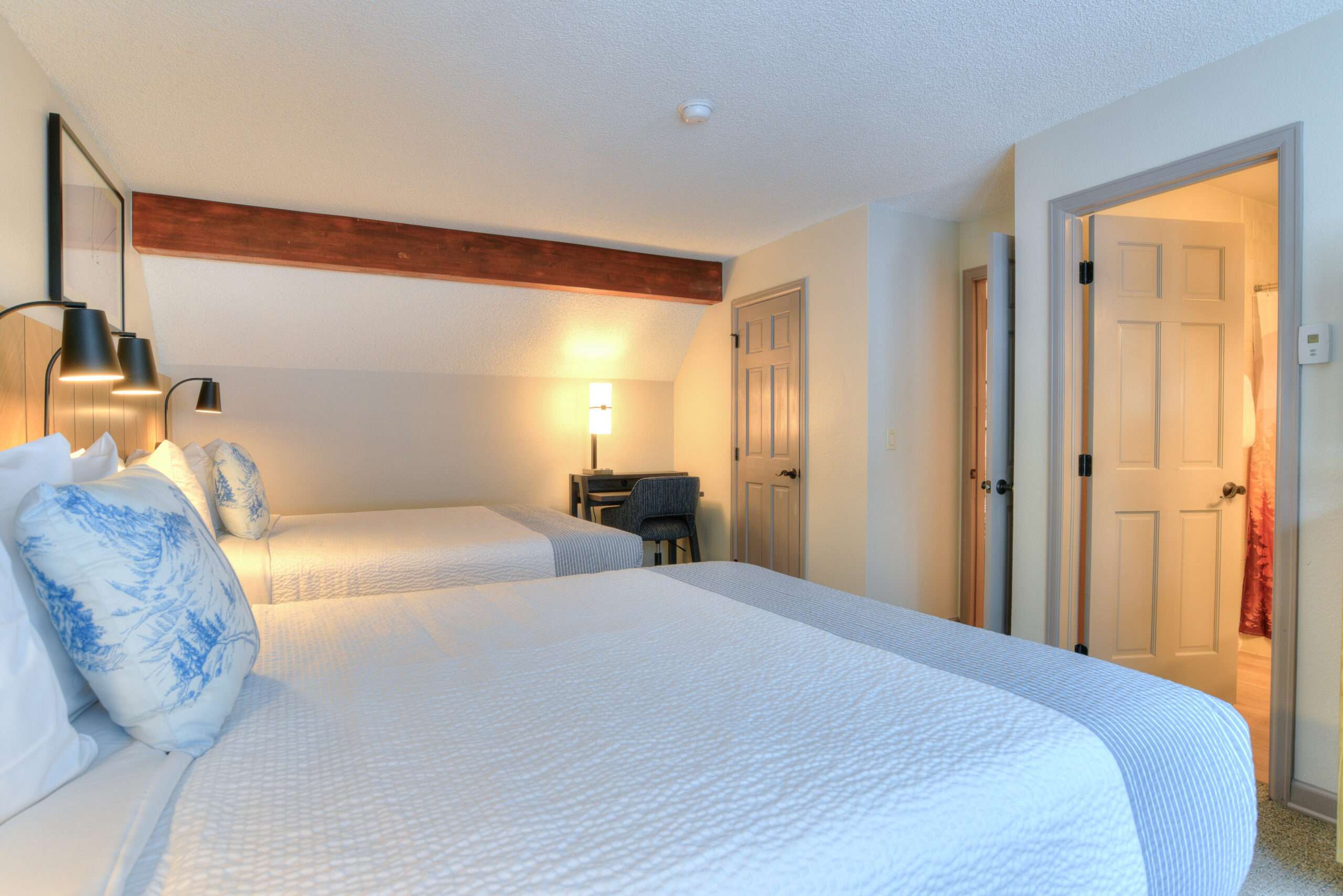 2L3Q 514 double q beds