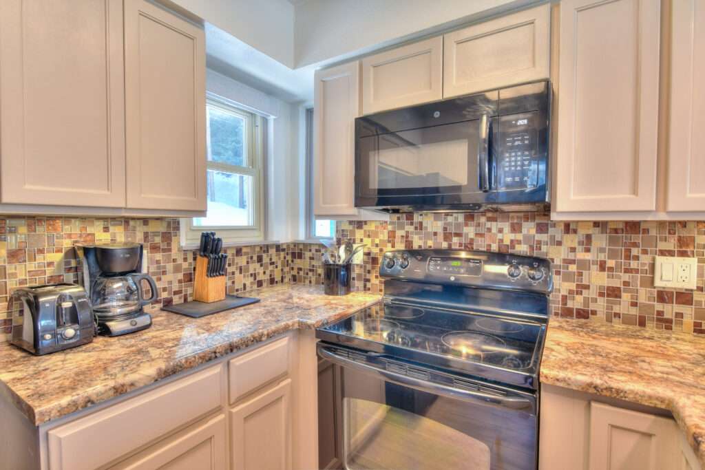 3br 524 kitchen