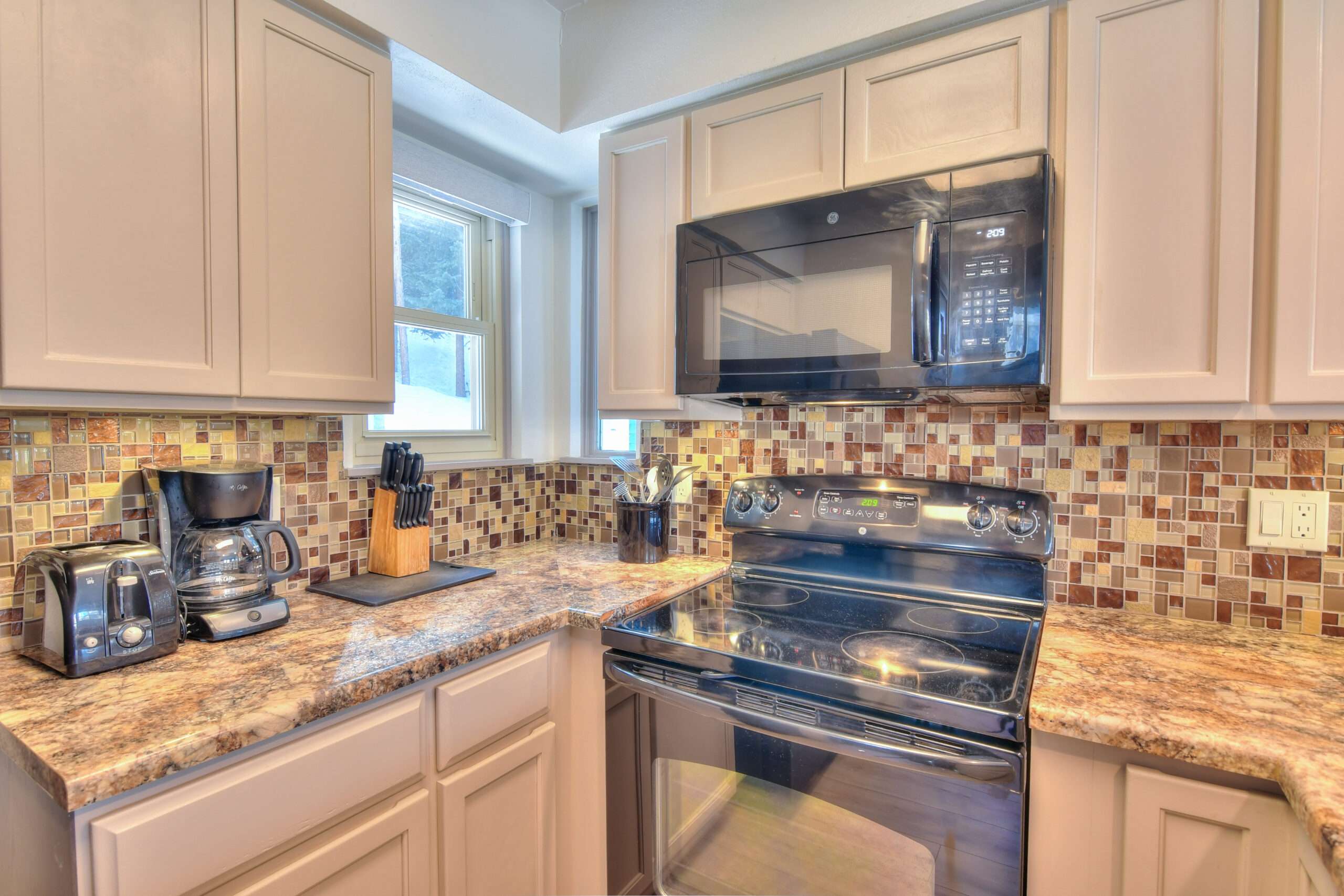 3br 524 kitchen